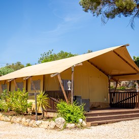Wohnmobilstellplatz: Unsere Safari Premiumzelte - Oasis Camp