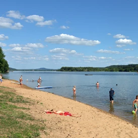 Wohnmobilstellplatz: Reisemobilhafen auf der Badehalbinsel Absberg