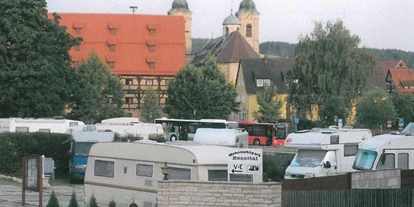 Posto auto camper - Art des Stellplatz: bei Sehenswürdigkeit - Alesheim - Homepage http://www.spalt.de - Wohnmobilpark Rezattal in Spalt