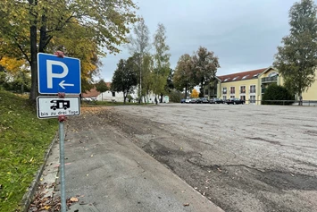 Wohnmobilstellplatz: Parkplatz an der Stadthalle - P 2