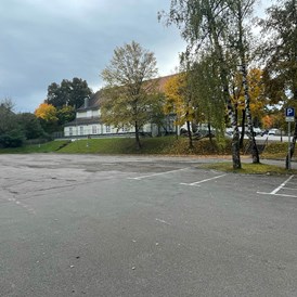 Wohnmobilstellplatz: Parkplatz an der Stadthalle - P 2