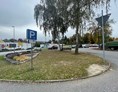 Wohnmobilstellplatz: öffentlicher Parkplatz beim TÜV -  P5