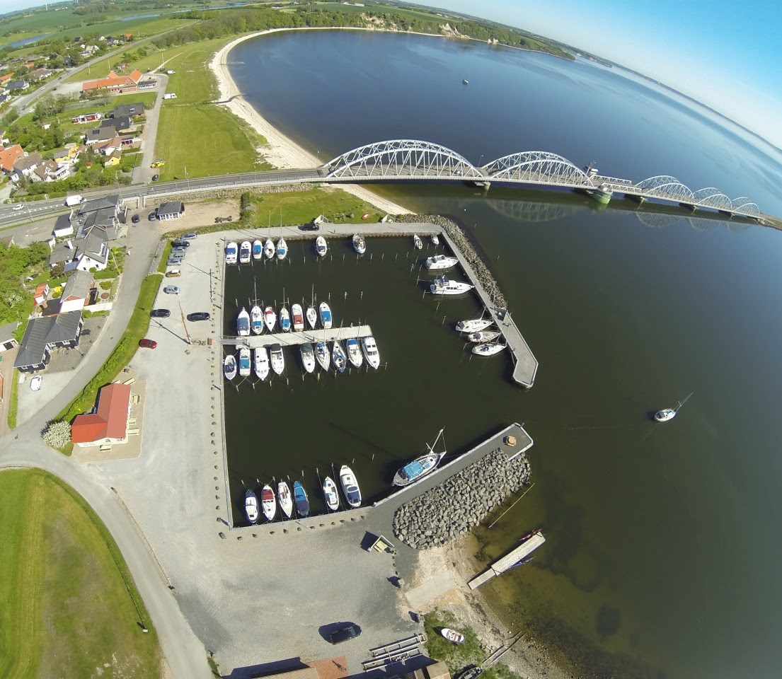 Wohnmobilstellplatz: Parking Vildsund Harbor