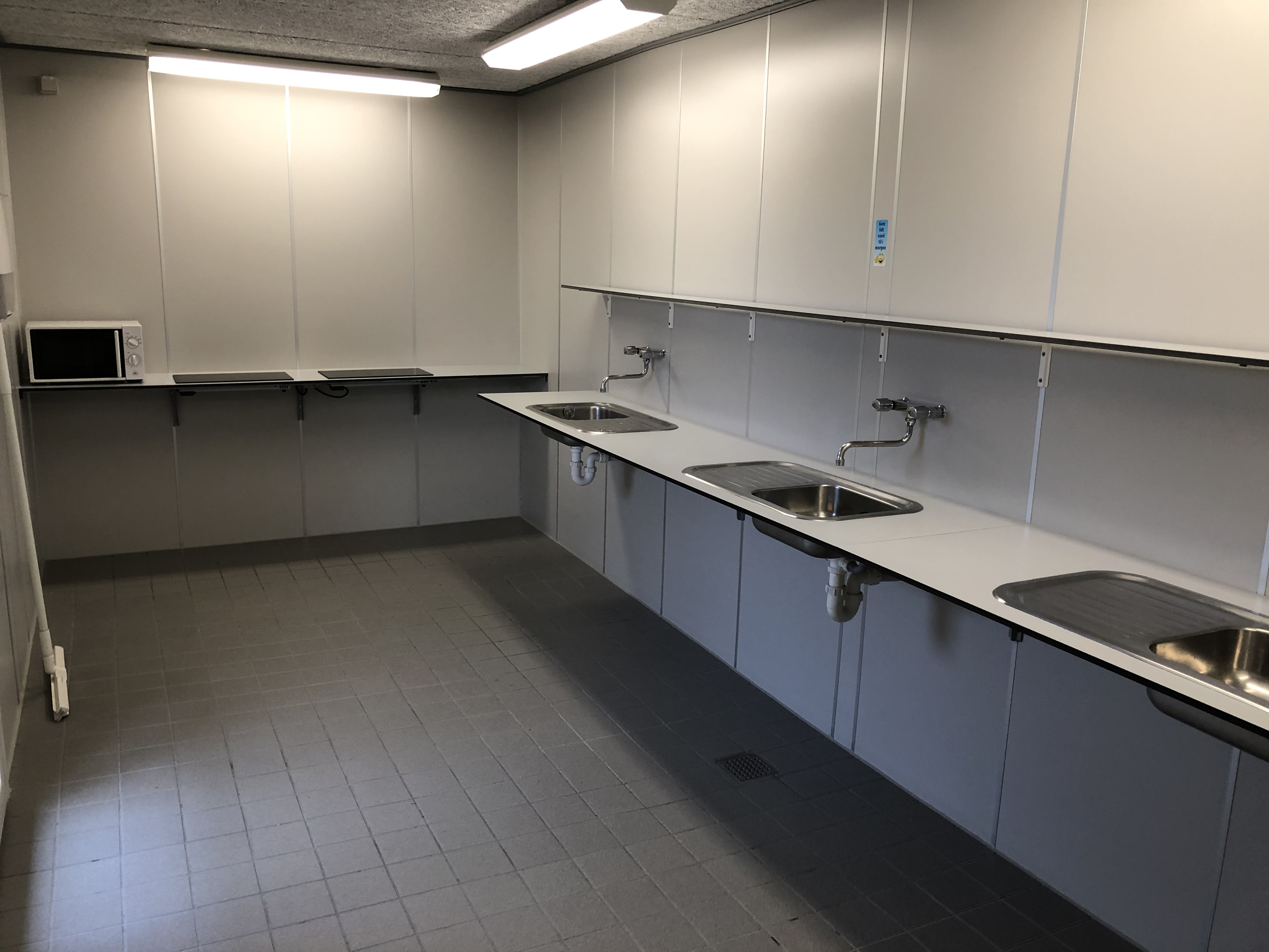 Wohnmobilstellplatz: 3 Küchen für Camper - A35 Sindal Camping 