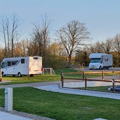 Wohnmobilstellplatz - Parken auf Schotter oder Gras - LOasen Vesterhede 