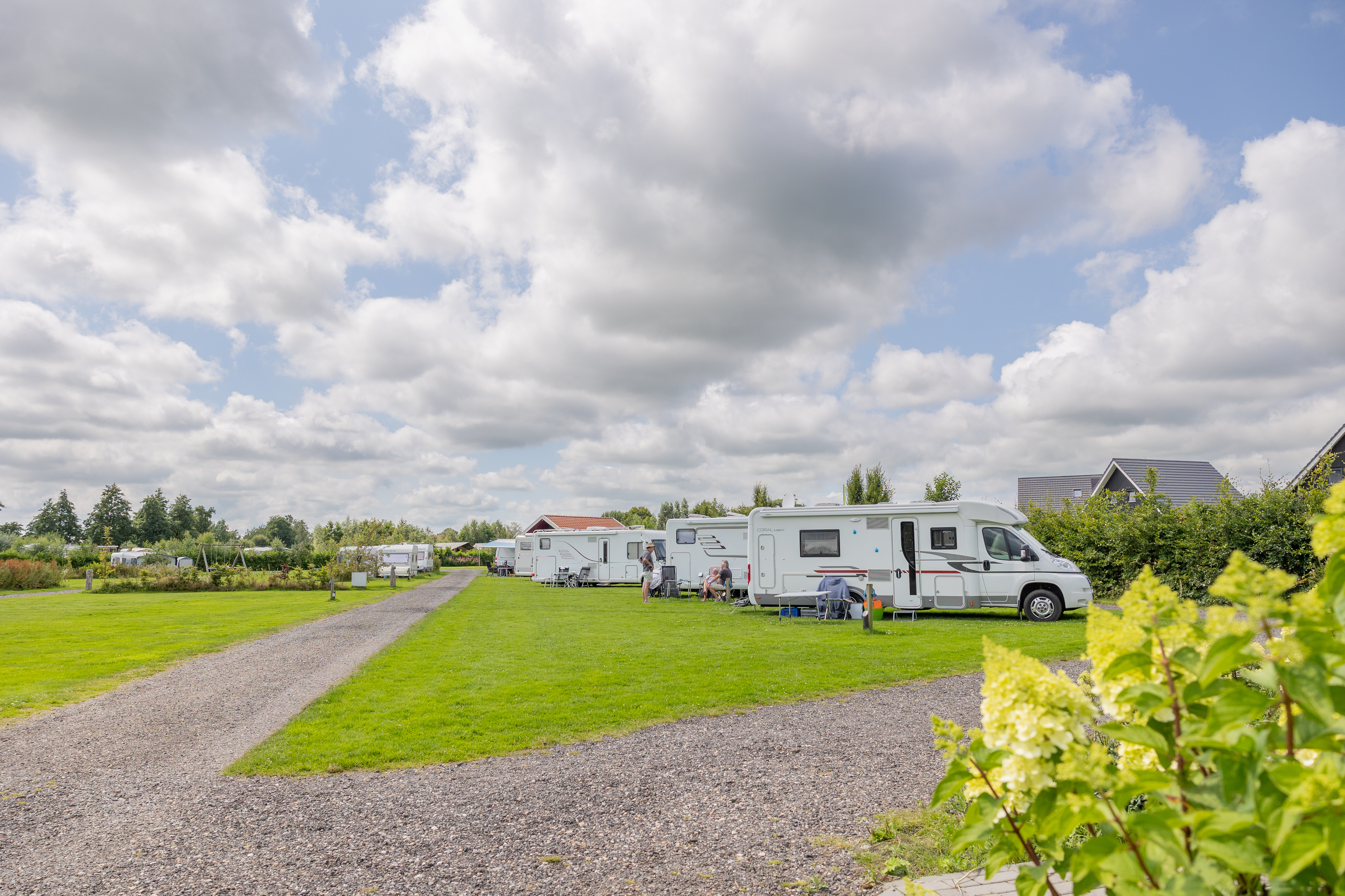 Wohnmobilstellplatz: Camperplaatsen - Camping Natuurlijk de Veenhoop