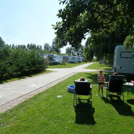 Wohnmobilstellplatz: Camping de Boerenzwaluw, Zijdewind, Noord-Holland, Nederland - Camping de Boerenzwaluw