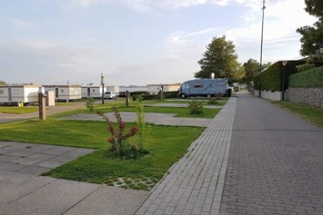 Wohnmobilstellplatz: Camping Waalstrand