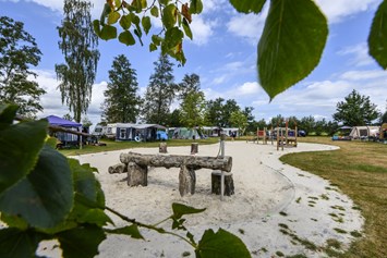Wohnmobilstellplatz: Campingplatz Feld de Hoef - Camping Recreatiepark De Lucht
