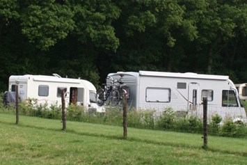 Wohnmobilstellplatz: Camperplaats bij camping De Braamberg
