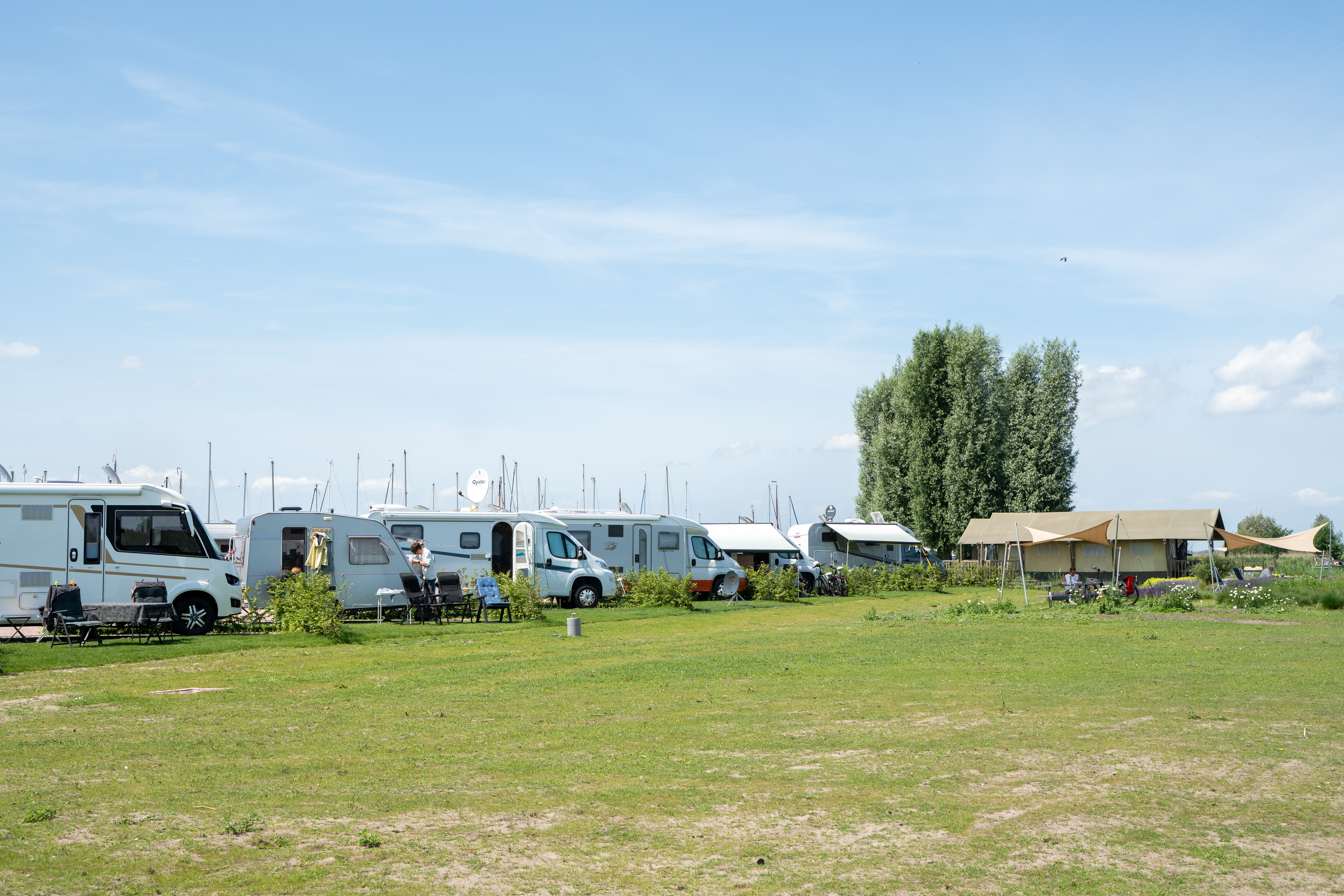 Reisemobilstellplatz: Marina Nieuwboer