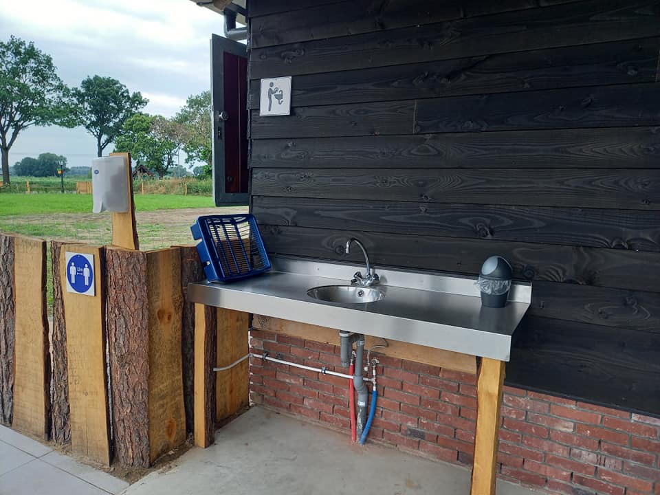 Reisemobilstellplatz: Camperplaats Houbenhof