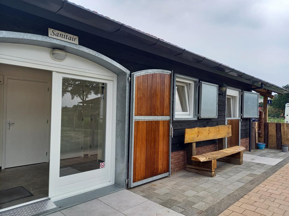 Reisemobilstellplatz: Camperplaats Houbenhof