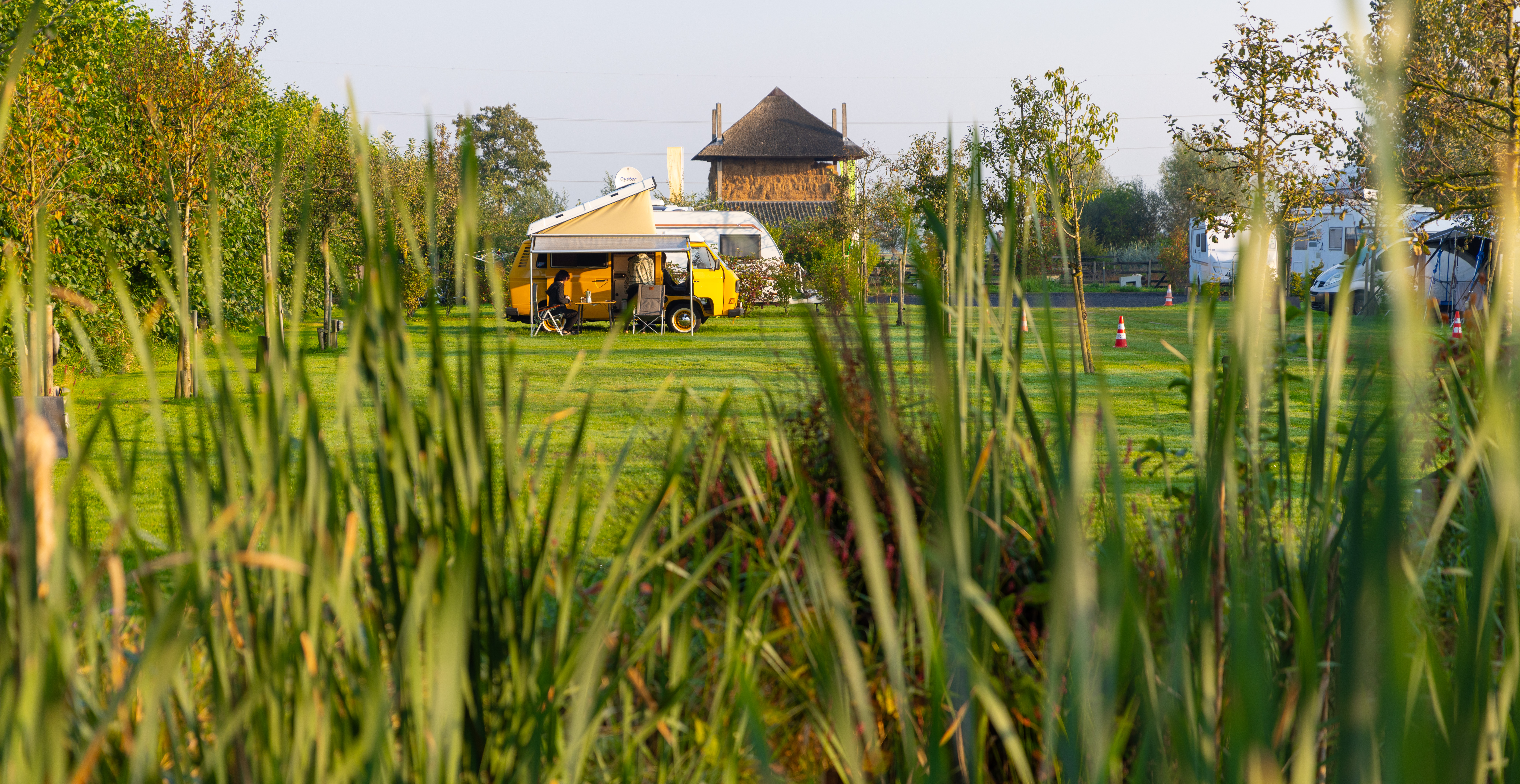 Wohnmobilstellplatz: Wohnmobilstellplatz KWEETAL