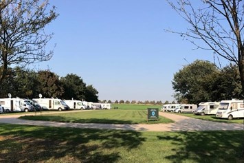 Wohnmobilstellplatz: Camperplaats de Rucphense weide