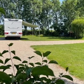Wohnmobilstellplatz: Camper plaats - minicamping Zeeuwse Landhoeve