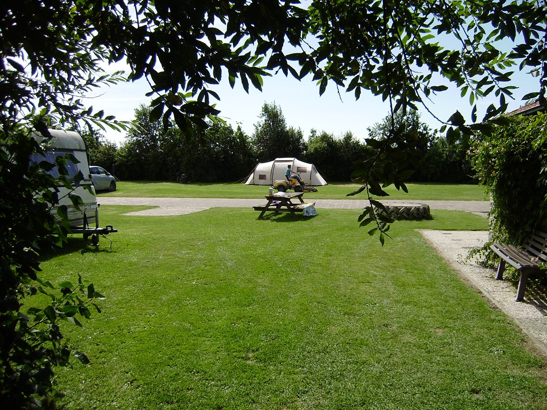 Wohnmobilstellplatz: Campingfeld 2 - Minicamping Recreatiebedrijf Boot
