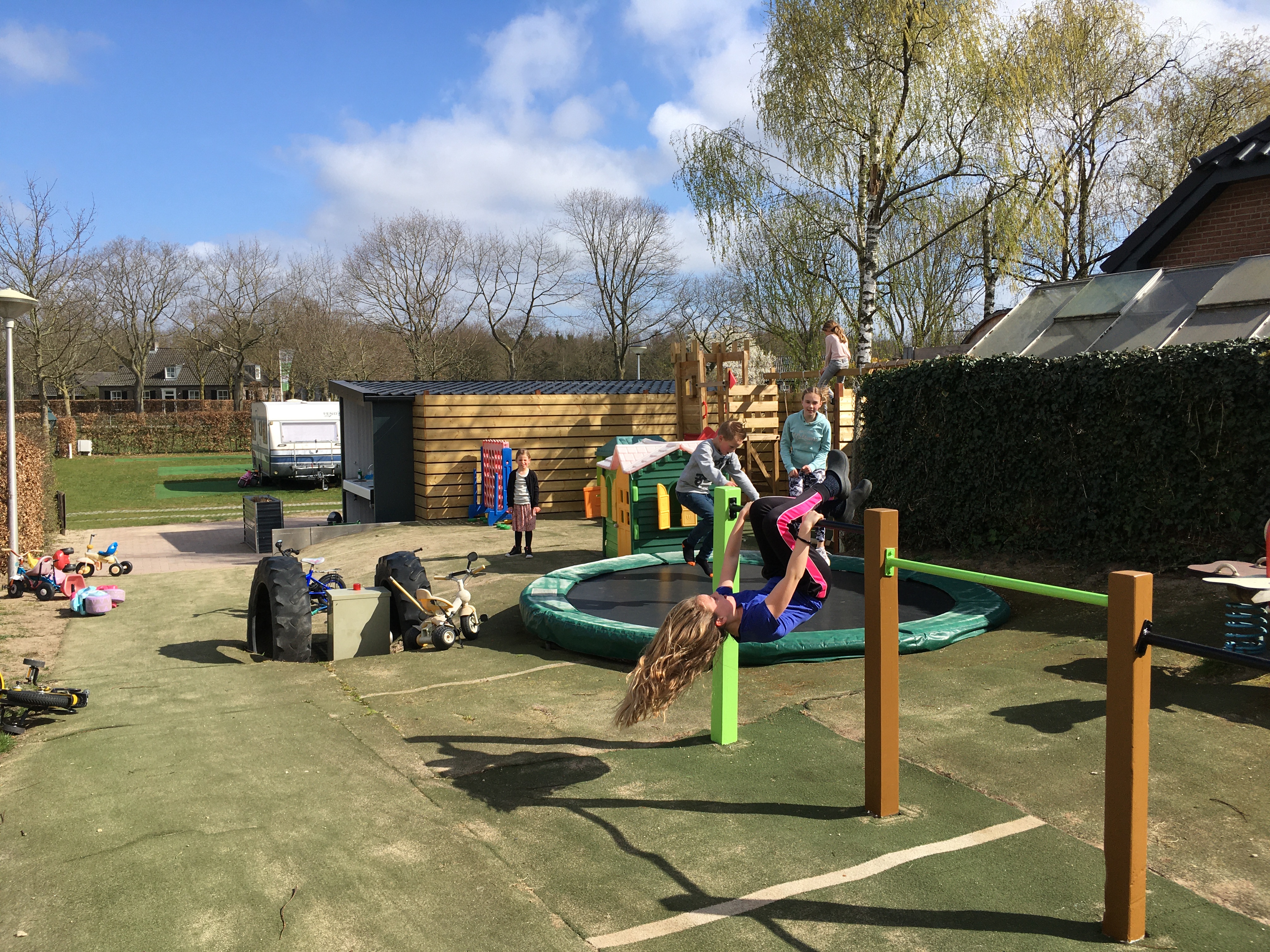 Wohnmobilstellplatz: spielplatz - Camping Bij de 3 Linden