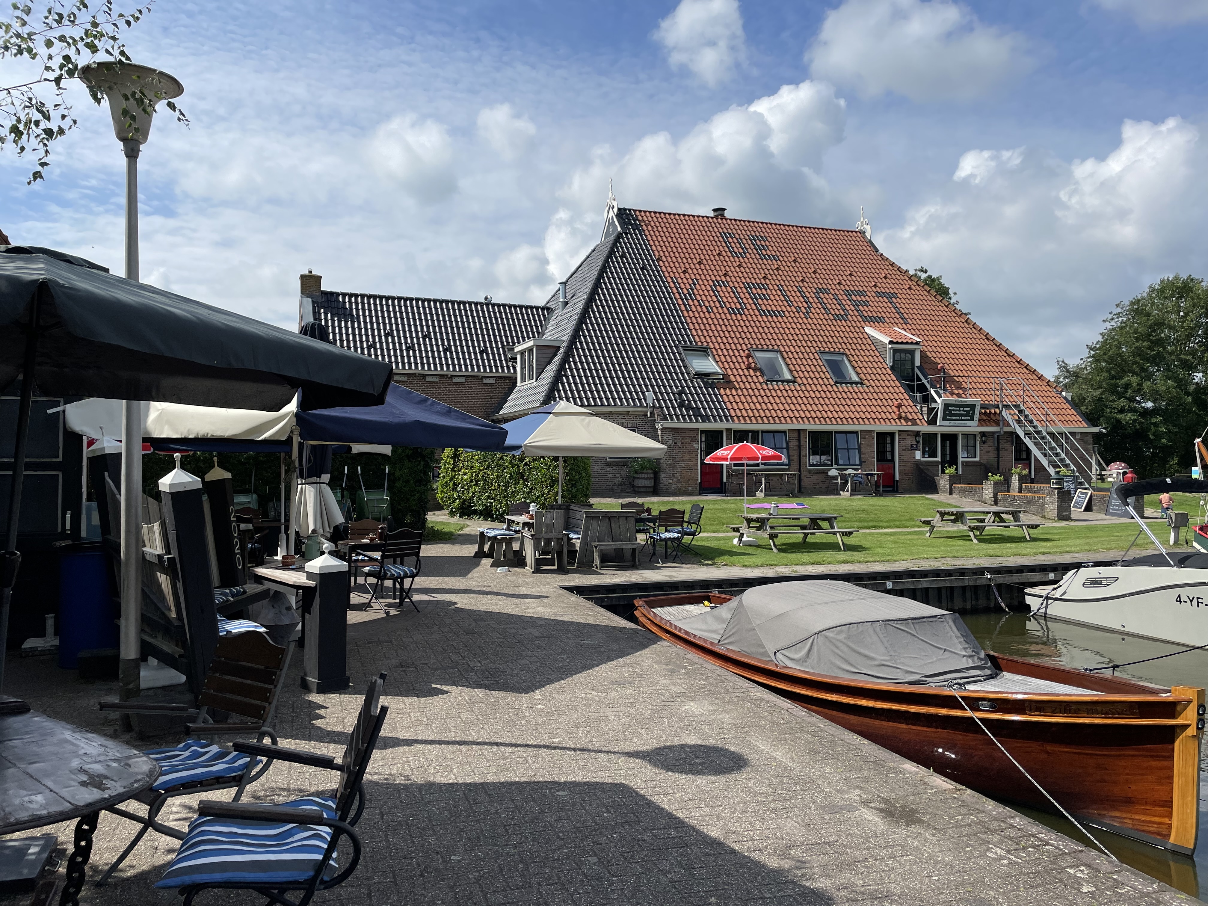 Wohnmobilstellplatz: Terrasse am Hafen - Recreatiebedrijf De Koevoet - zone