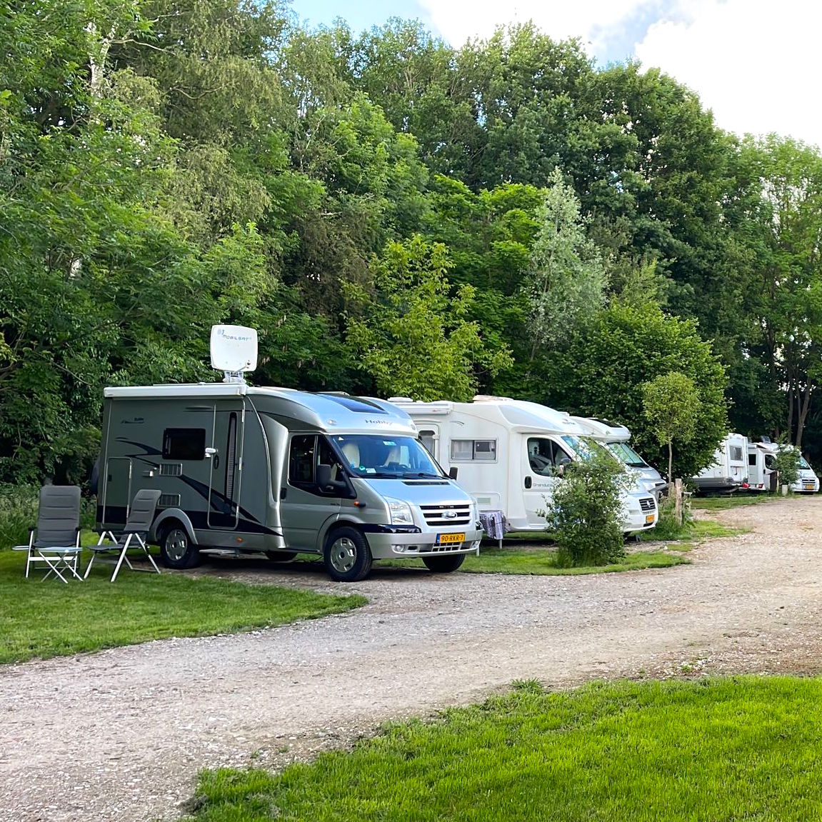 Wohnmobilstellplatz: Wohnmobilstellplatz Maascamp