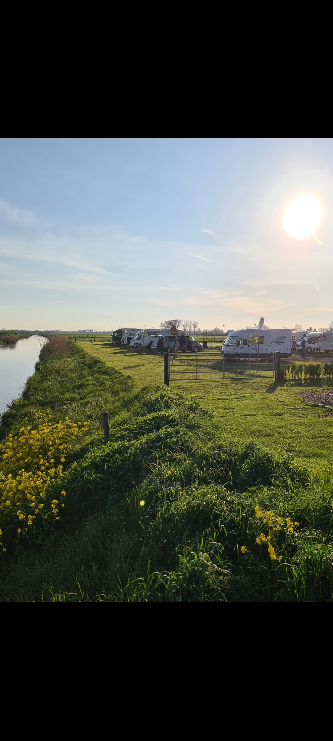 Wohnmobilstellplatz: Camperplaats de Ganzeheuvel