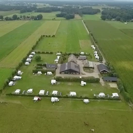 Wohnmobilstellplatz: camperplaats op boerencamping - Boerderijcamping Het Varsenerveld