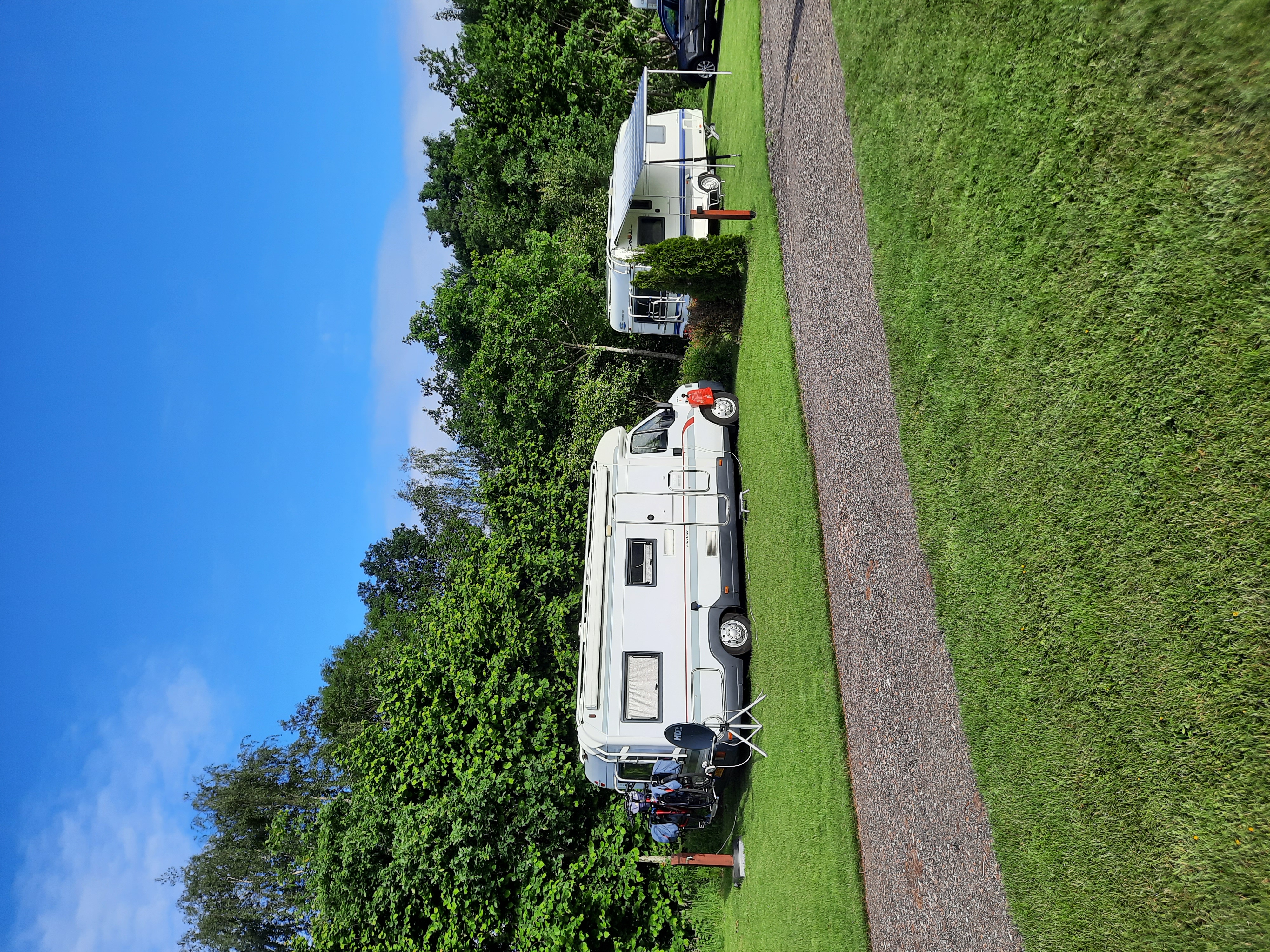 Wohnmobilstellplatz: Het echte vakantie gevoel, met alle voorzieningen op de plaats - Camping Buitengoed de Veenstede