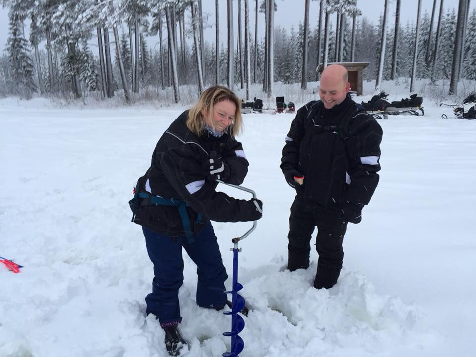 Wohnmobilstellplatz: Eisfischen - Hammarstrands Camping.