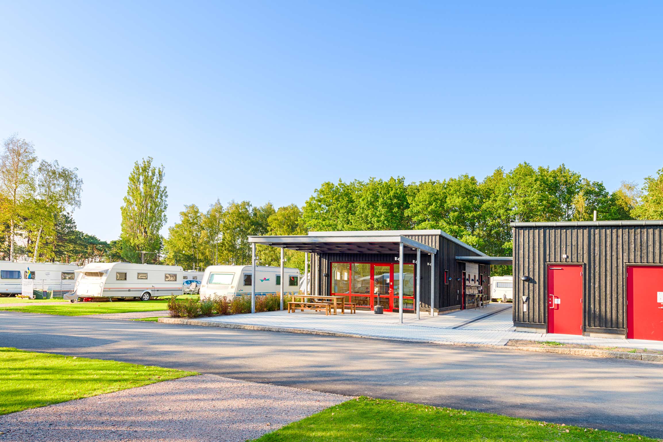 RV park - Barsebäck - Main service house and camping area - Borstahusen Campingresort