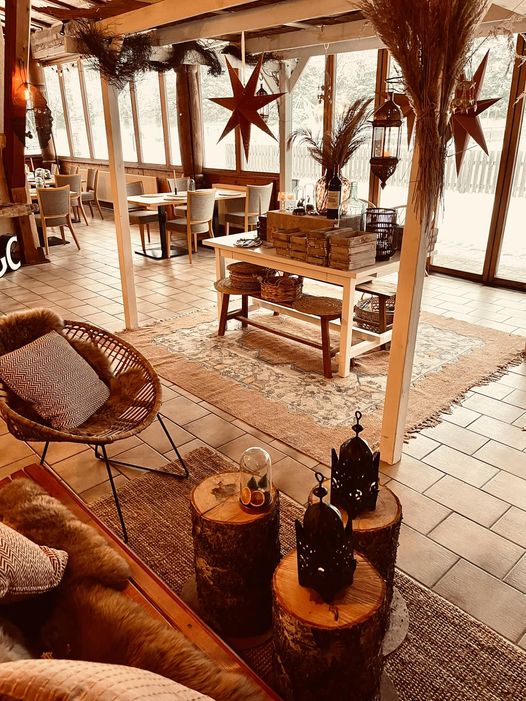 Wohnmobilstellplatz: Wintergarten Camp43 - Camping Steinplatte