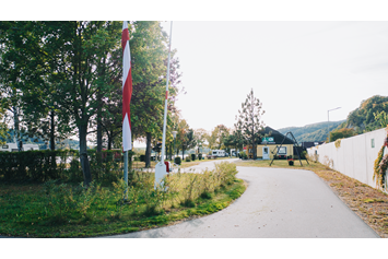 Wohnmobilstellplatz: Einfahrt - Camping Marbacher Freizeitzentrum
