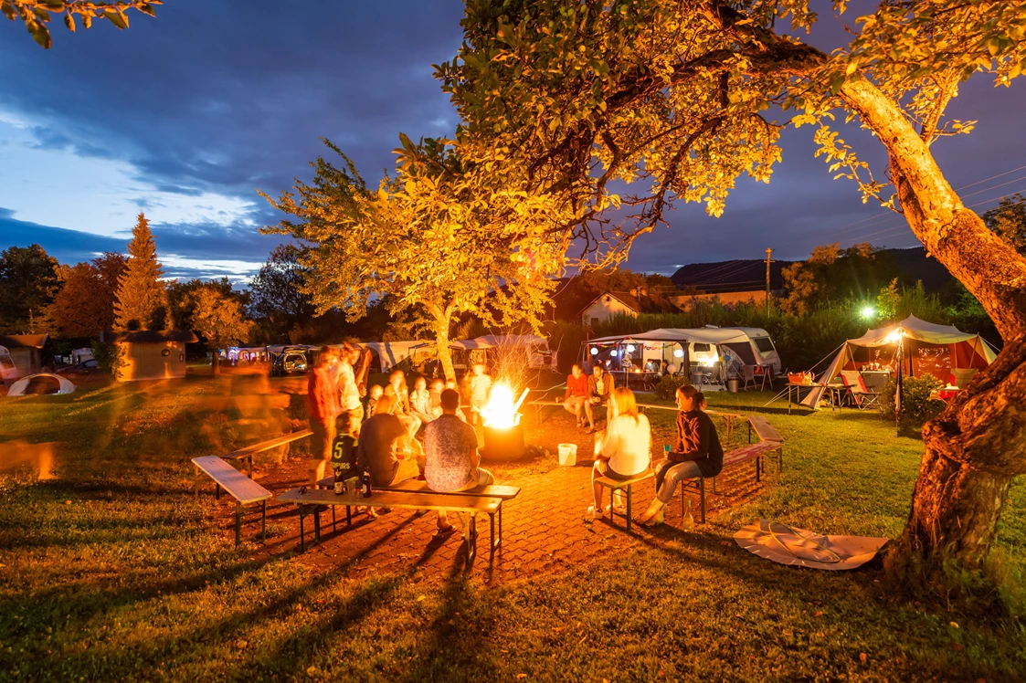 Wohnmobilstellplatz: Grillplatz  - Naturcamping Juritz