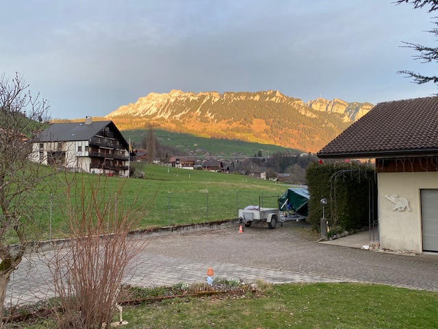 área camper - Längenbühl - Sigriswiler Grat, Ansicht seitwärts nach hinten  - Matti Panorama, Aeschlen ob Gunten