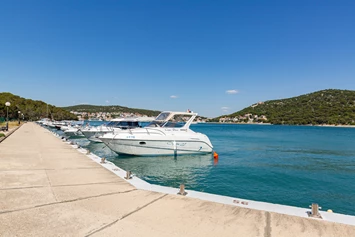 Wohnmobilstellplatz: marina - Camping Jezera Lovišća Village