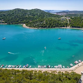 Wohnmobilstellplatz: marina mit slip - Camping Jezera Lovišća Village