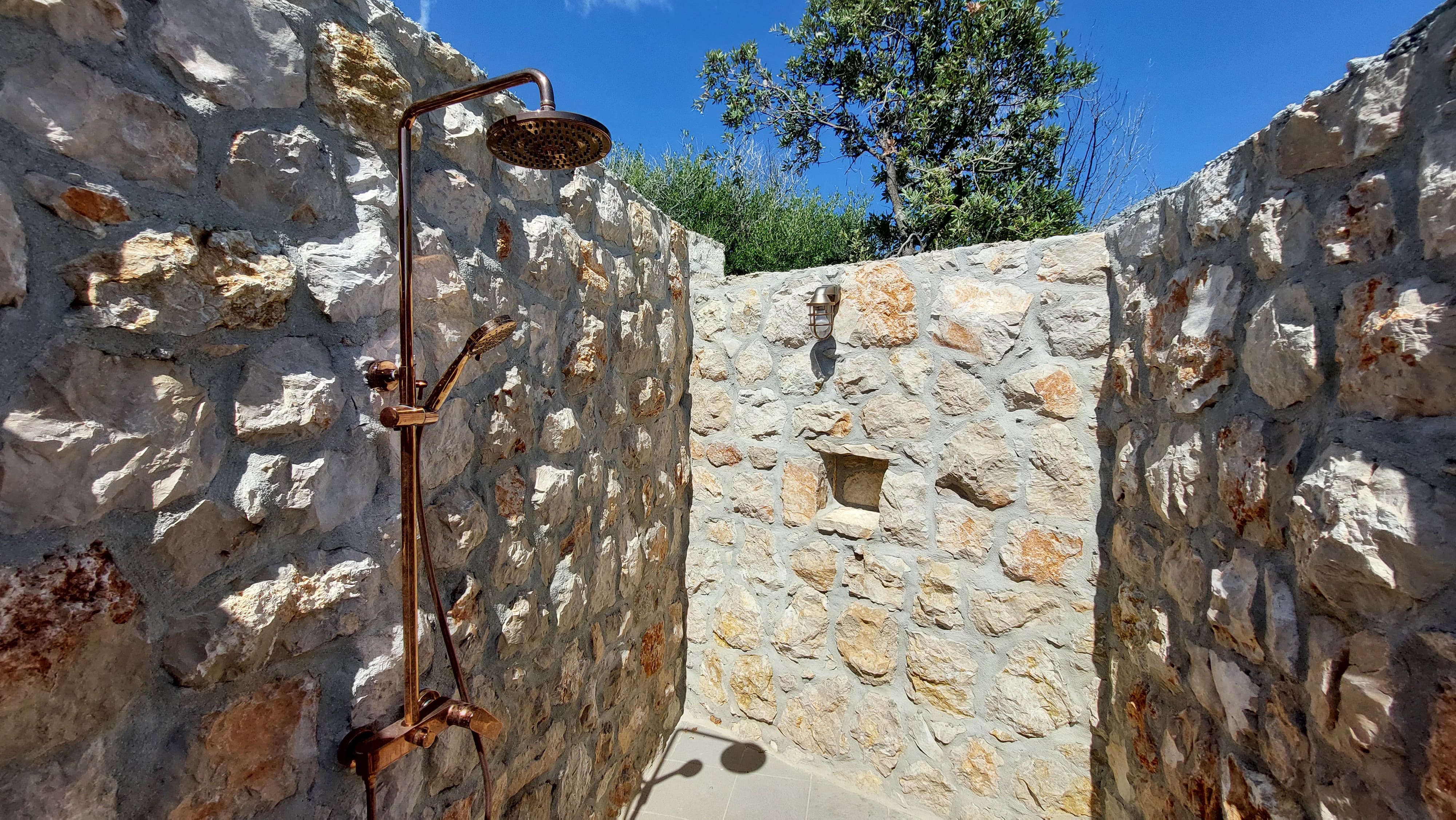 Wohnmobilstellplatz: showers - Campingplatz Lavanda - Sanitario