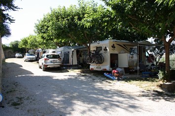 Wohnmobilstellplatz: Camping Odmoree