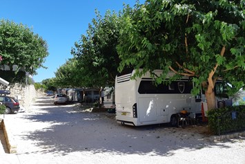 Wohnmobilstellplatz: Camping Odmoree