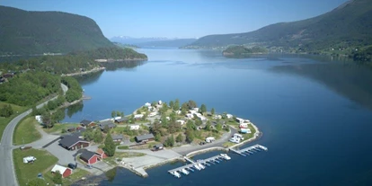 Plaza de aparcamiento para autocaravanas - Umgebungsschwerpunkt: See - Noruega - Saltkjelsnes Camping
