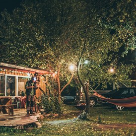 Wohnmobilstellplatz: Sunny Nights Camping & Homestead