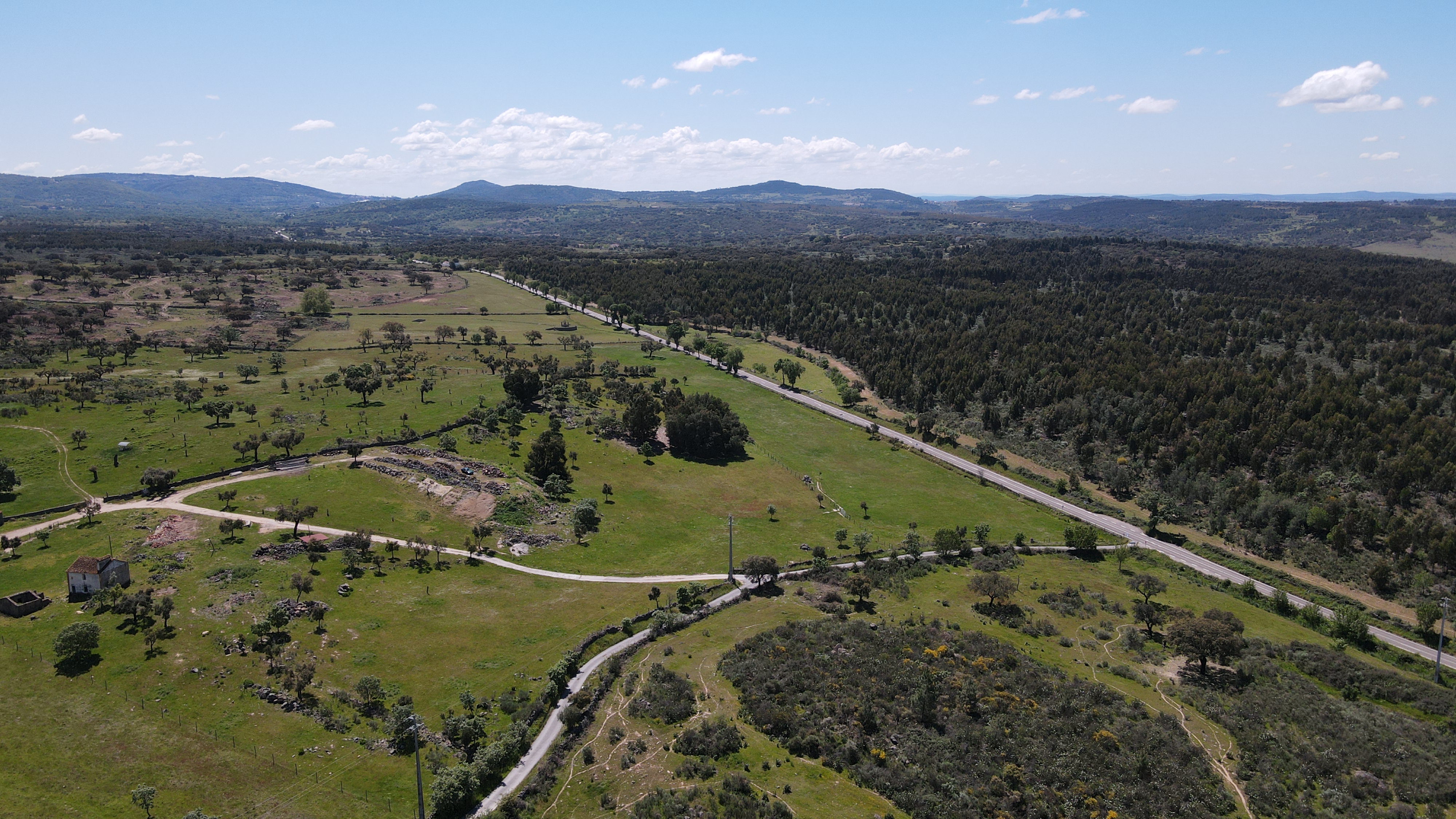 Wohnmobilstellplatz: Luchtfoto omgeving van de camping - Camping Quinta do Pomarinho