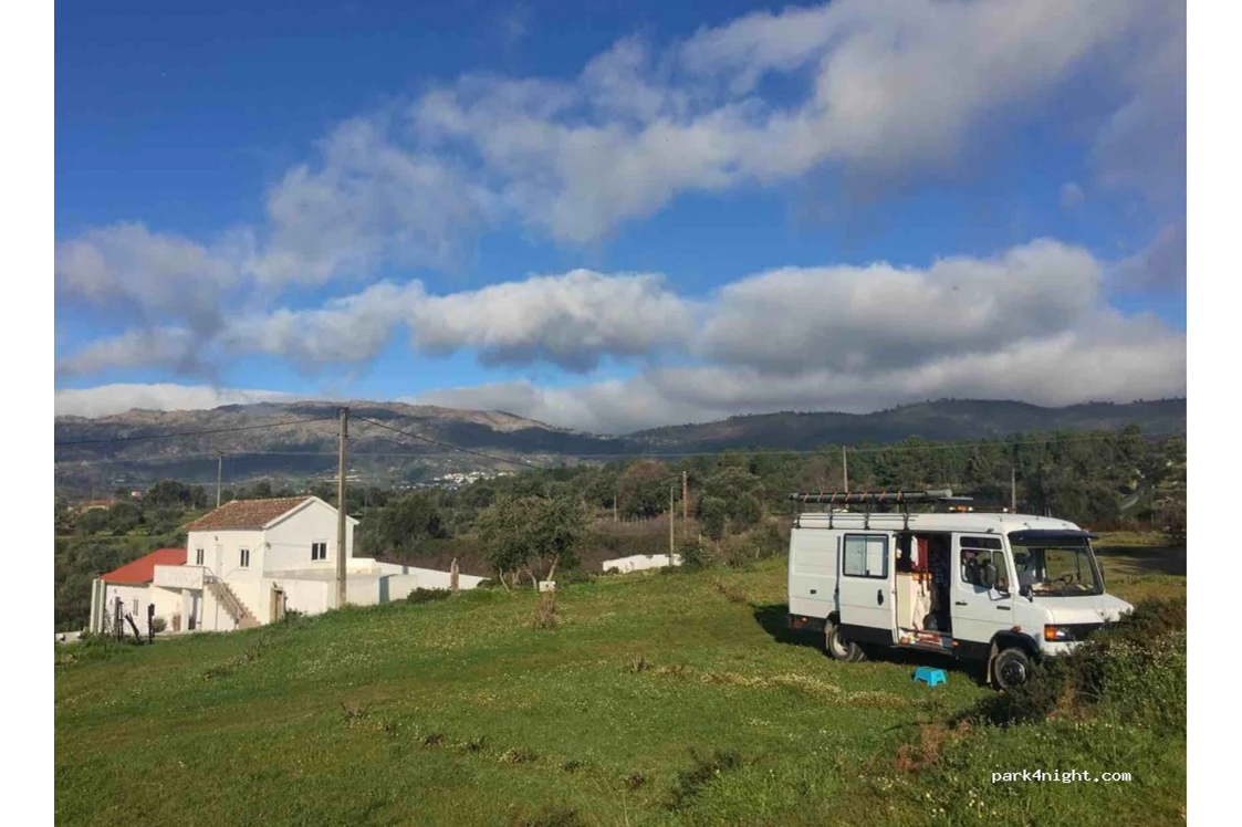 Wohnmobilstellplatz: CamperCamping Alpedrinha