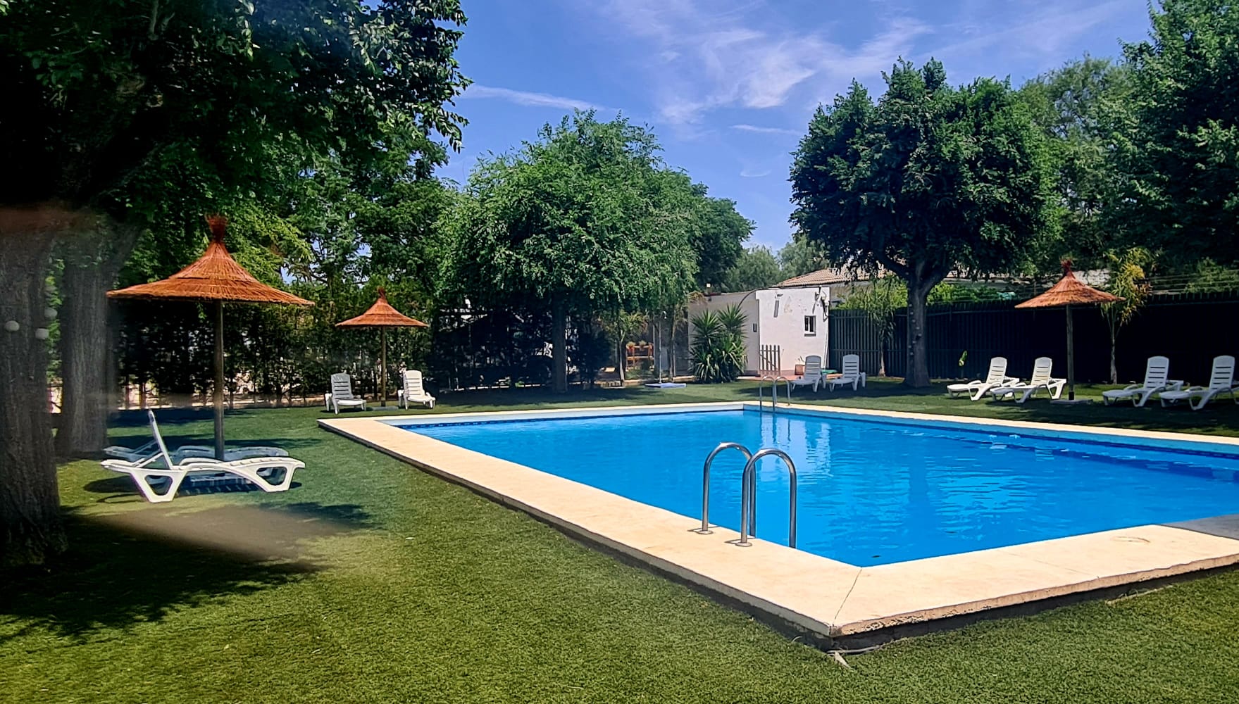 Wohnmobilstellplatz: Schwimmbad - Carcaracol