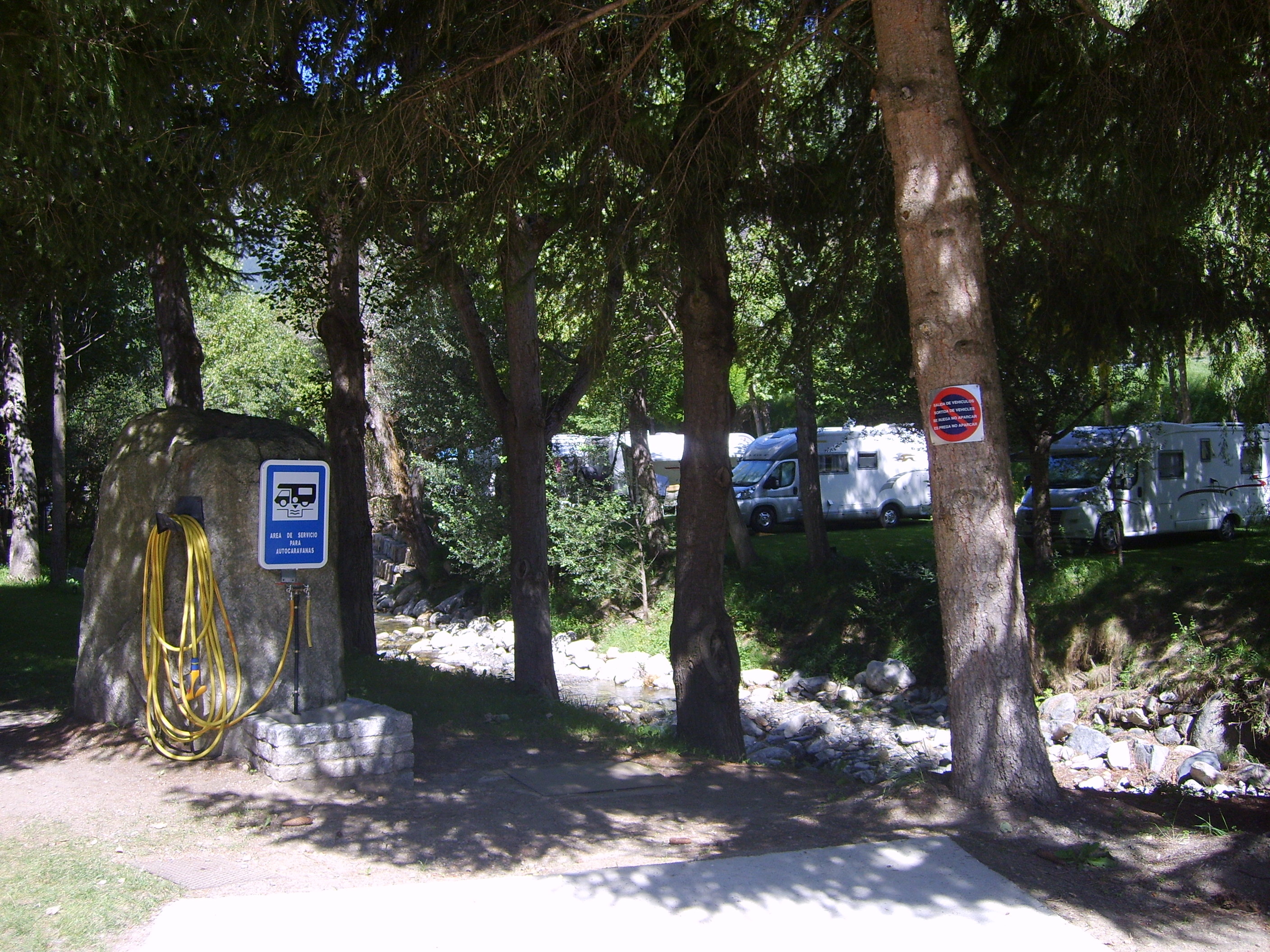 Reisemobilstellplatz - Wohnwagen erlaubt - Katalonien - Area servicio autocaravanas - SOL I NEU