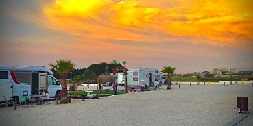 Reisemobilstellplatz - SUP Möglichkeit - Spanien - Atalaia camper park