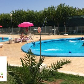 Wohnmobilstellplatz: Swimmingpools only summer. Swimmingcap needed. - Camping Los Naranjos