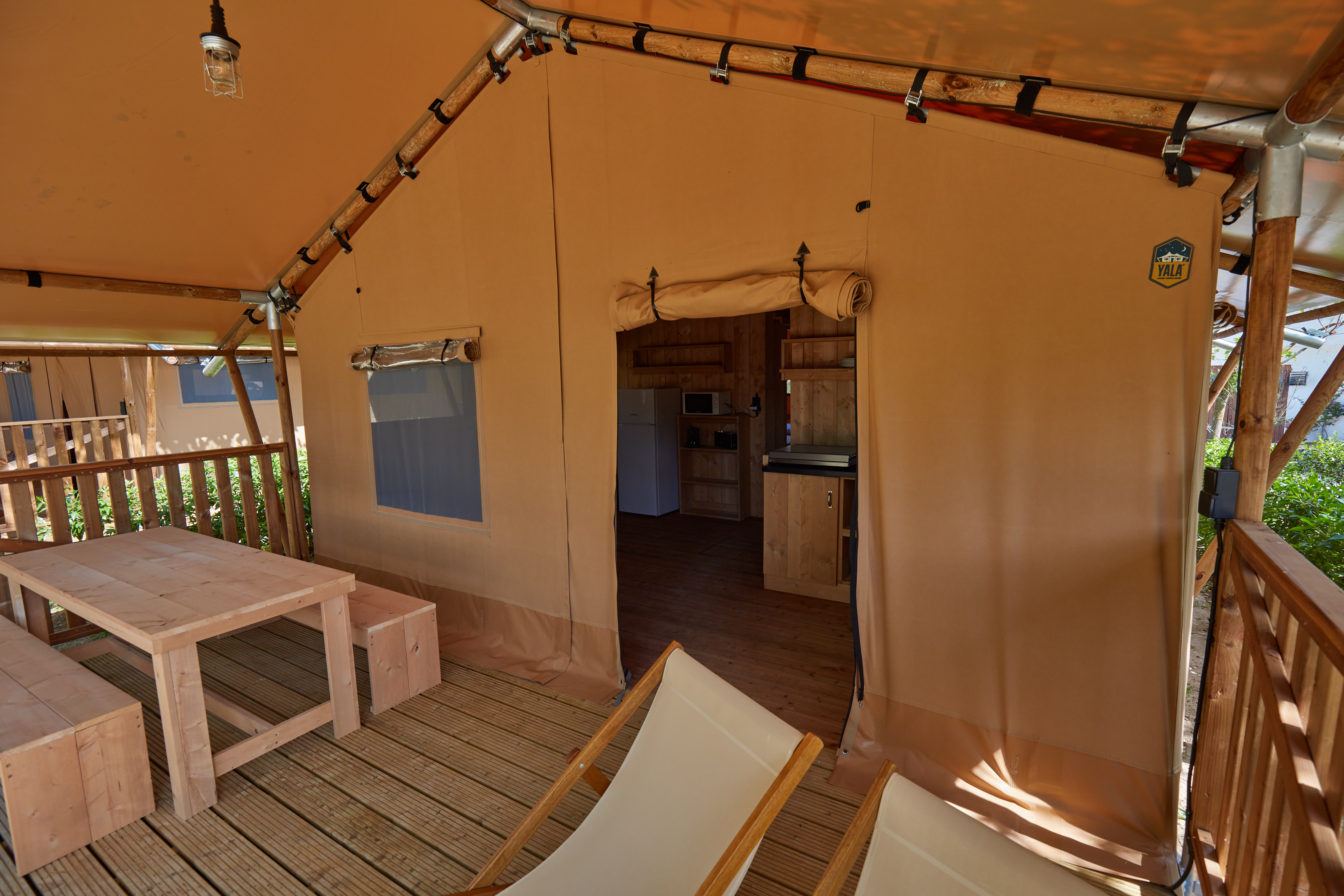 Wohnmobilstellplatz: Exterior Camping Nautic Almata glamping - Camping Nautic Almata