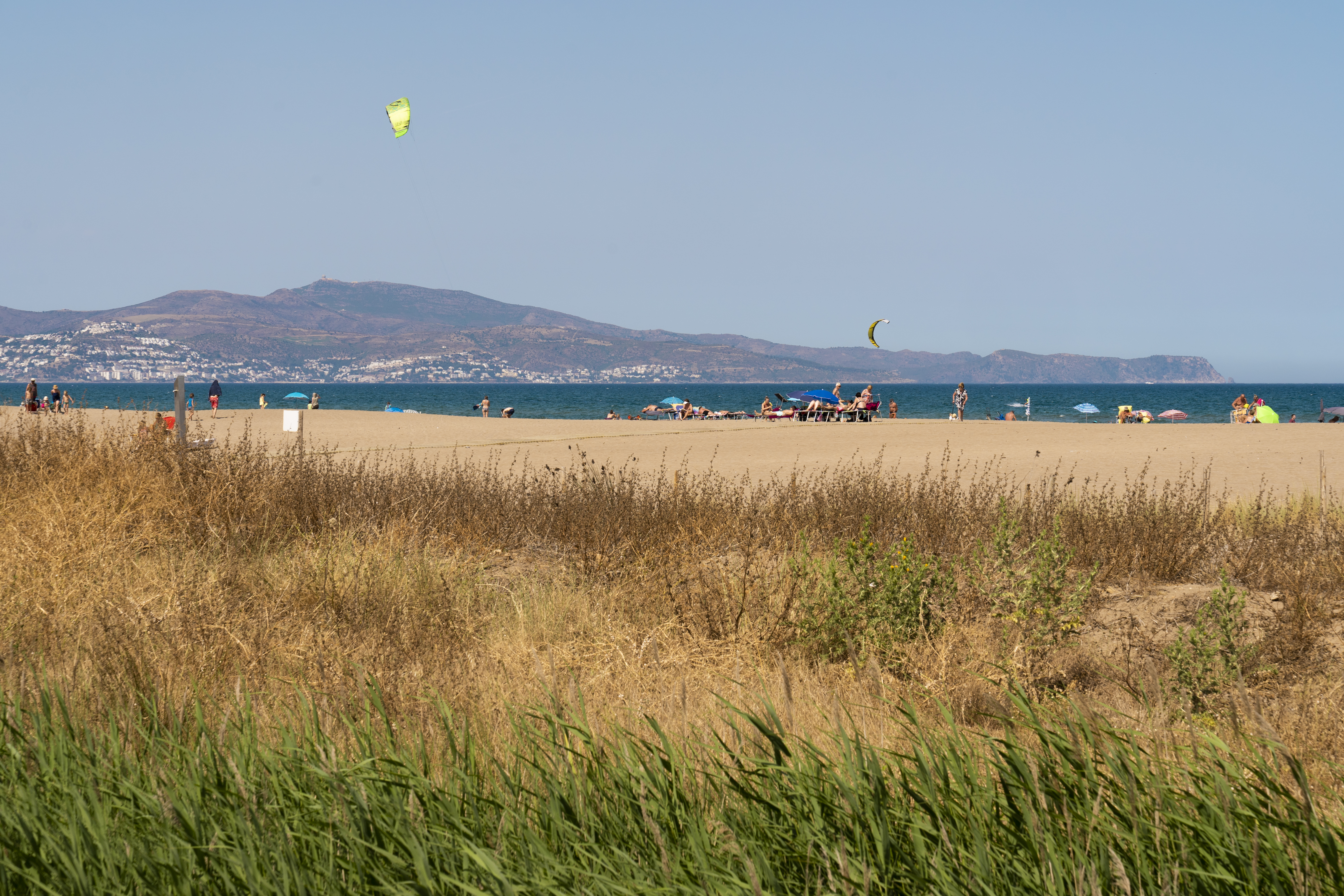 Place de parking pour camping-car - Wohnwagen erlaubt - Costa Brava - Camping Amfora