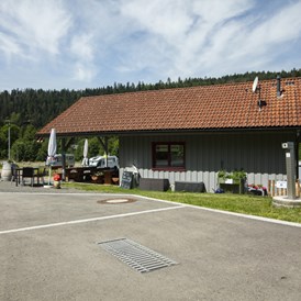 Wohnmobilstellplatz: Grauqwasser-Entsorgung - Wohnmobilstellplatz an der Wehra / Todtmoos