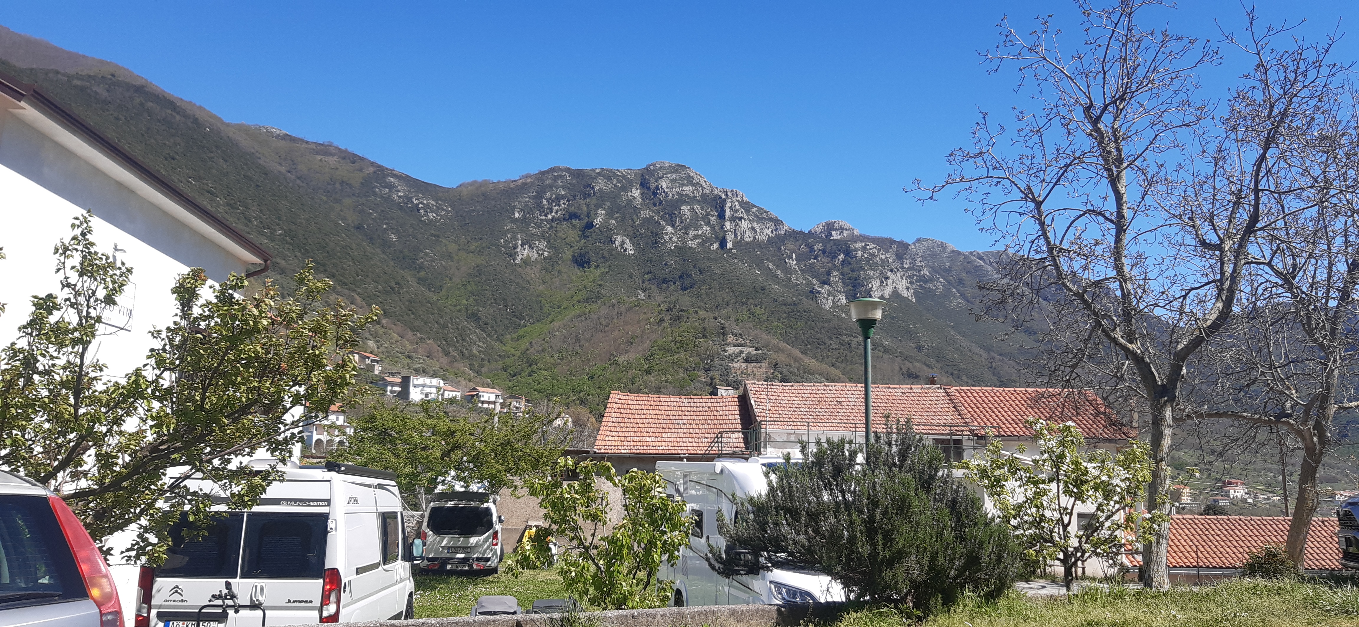 Wohnmobilstellplatz: Area di sosta - Agriturismo Mare e Monti